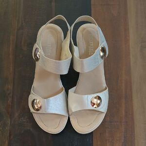 Women's Cream Sandals
